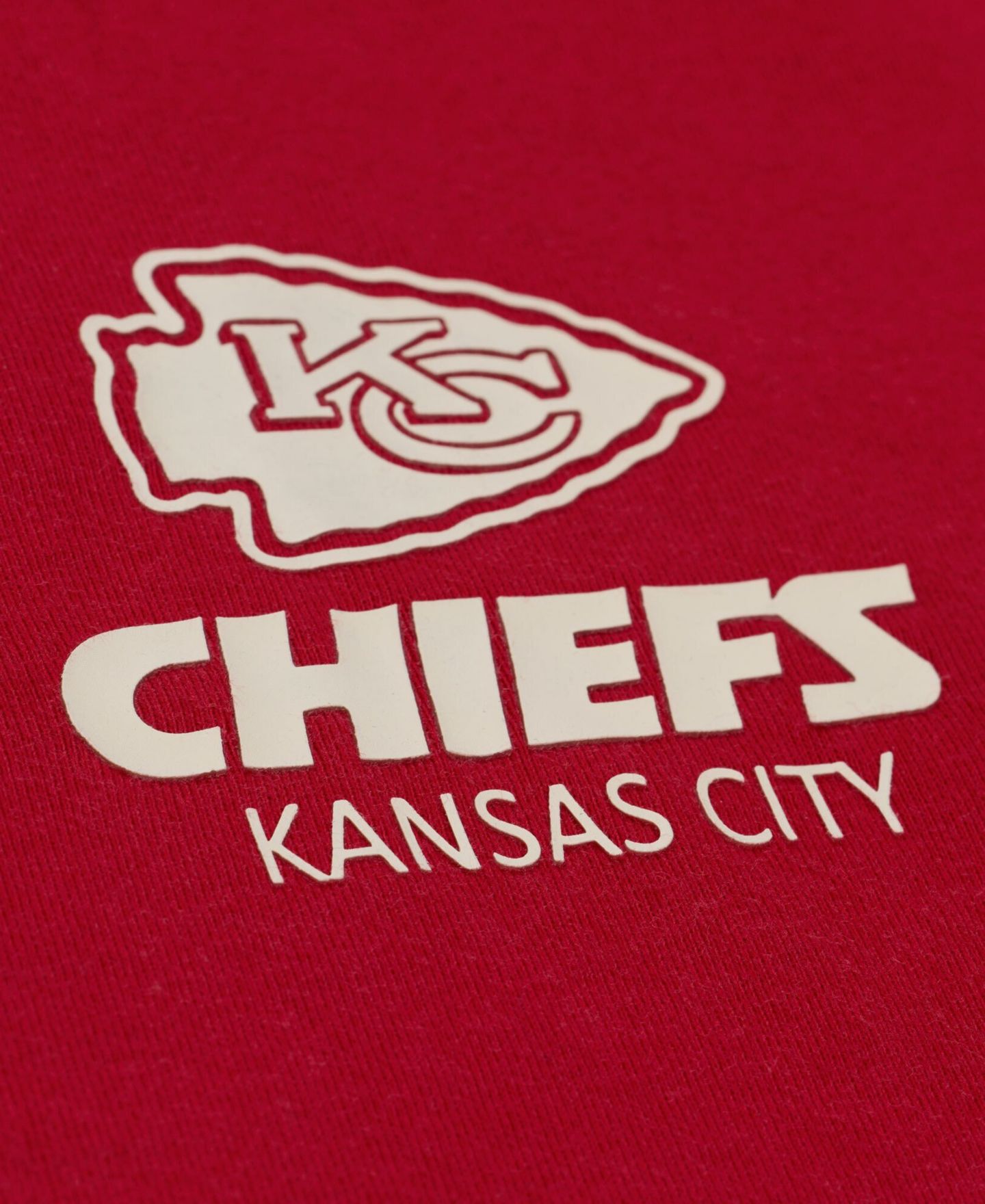 Мужская футболка Mitchell & Ness Scarlet Kansas City Chiefs Core Essentials Micro Logo — фото 3