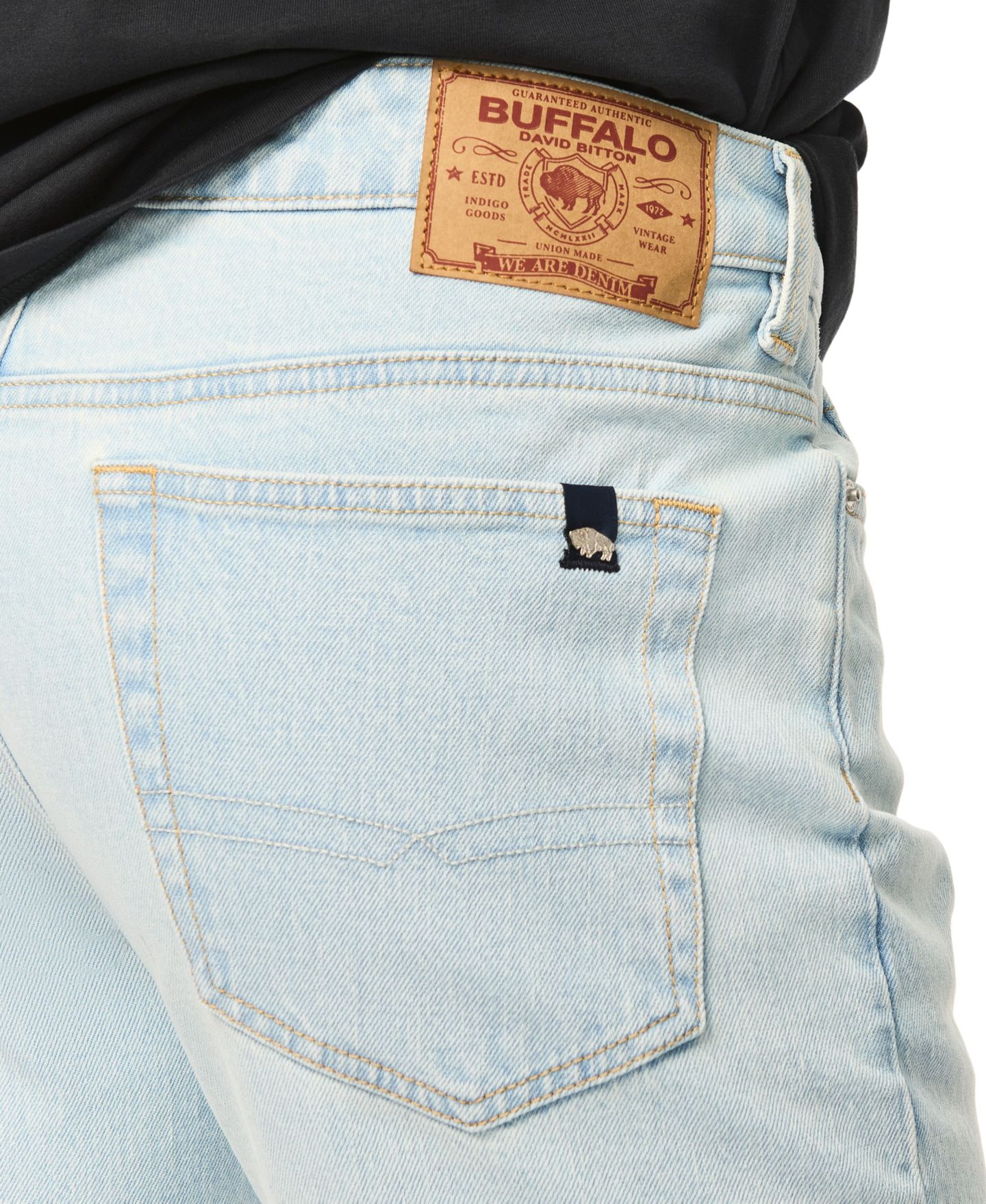 Мужские джинсы Buffalo David Bitton Relaxed Straight Driven Light Rinse Denim Jeans, цвет: Индиго — фото 4