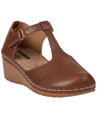 Women's Mondo T-Strap Wedge Mary Jane Pumps