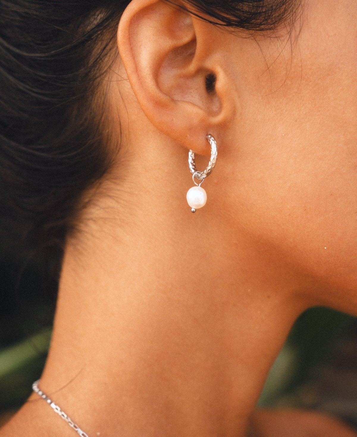 Atolea Faux Pearl Hammered Hoop Earrings
