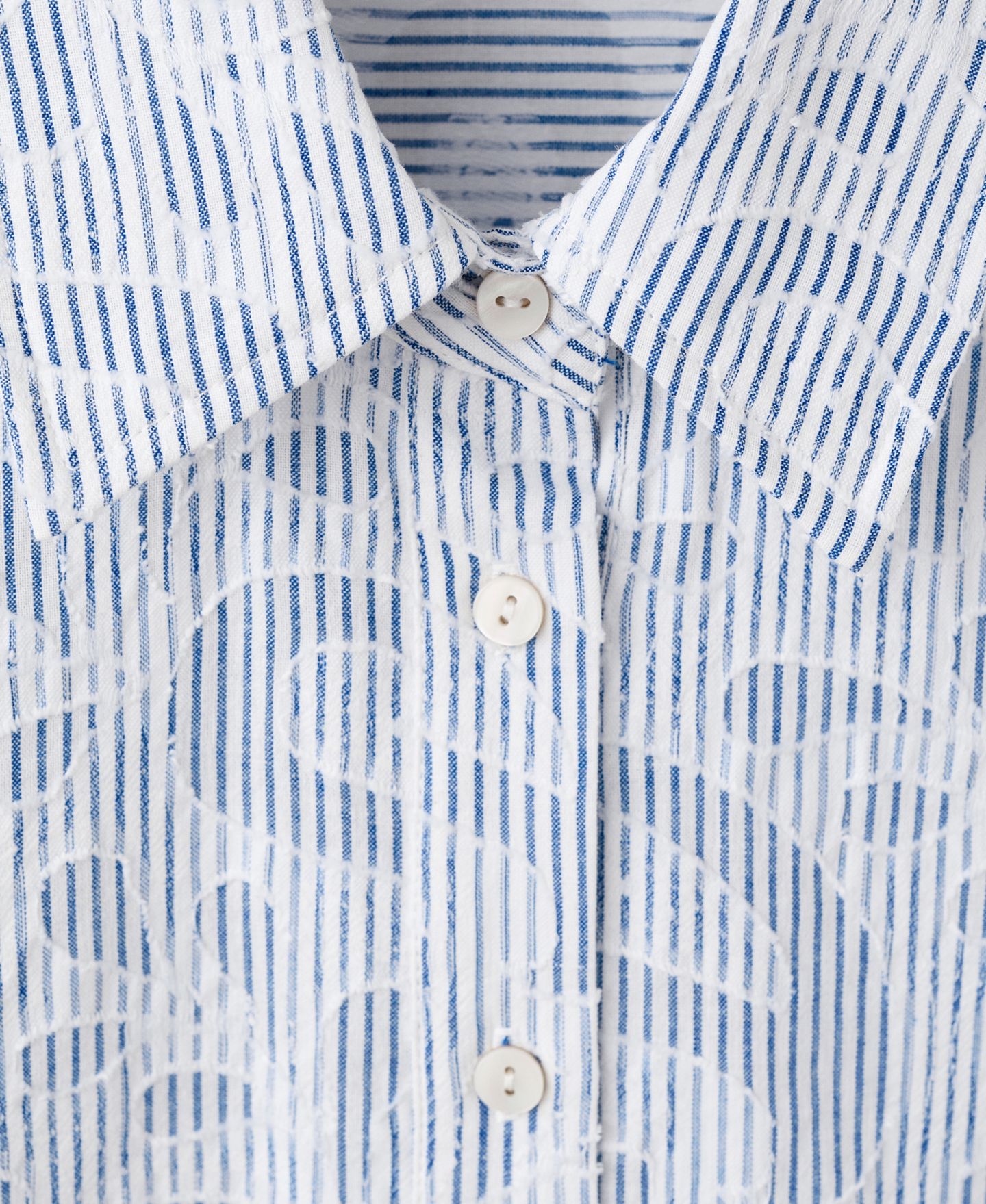 Женская рубашка Mango Puff-Sleeve Embroidered Striped, цвет: Небесно-голубой — фото 3