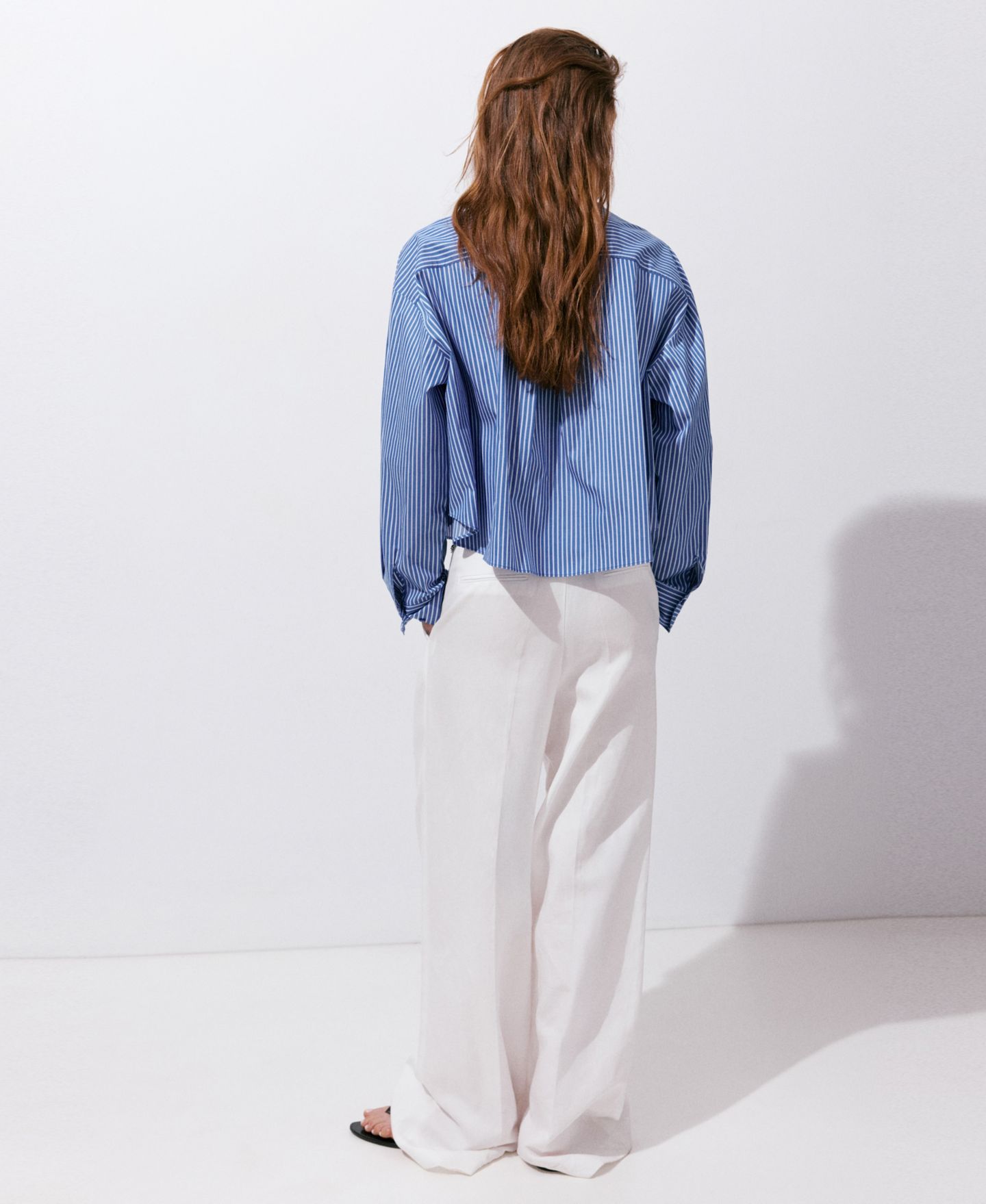 Женская рубашка Mango Pocket Striped Crop, цвет: Синий — фото 6