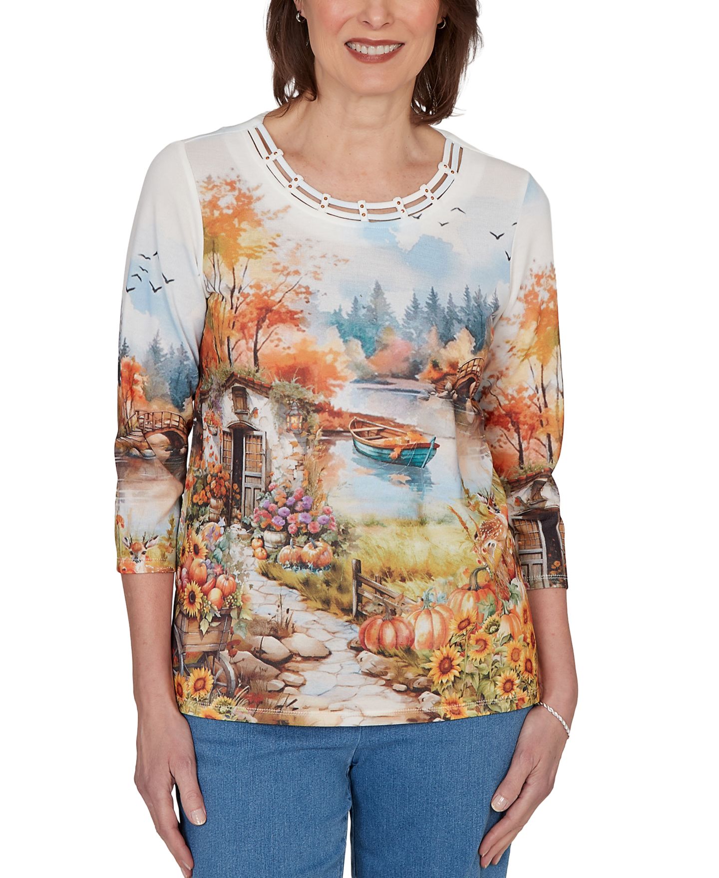 Женский топ Alfred Dunner Petite Autumn Lake Scenic Print, цвет: Слоновая кость разноцветный — фото 1