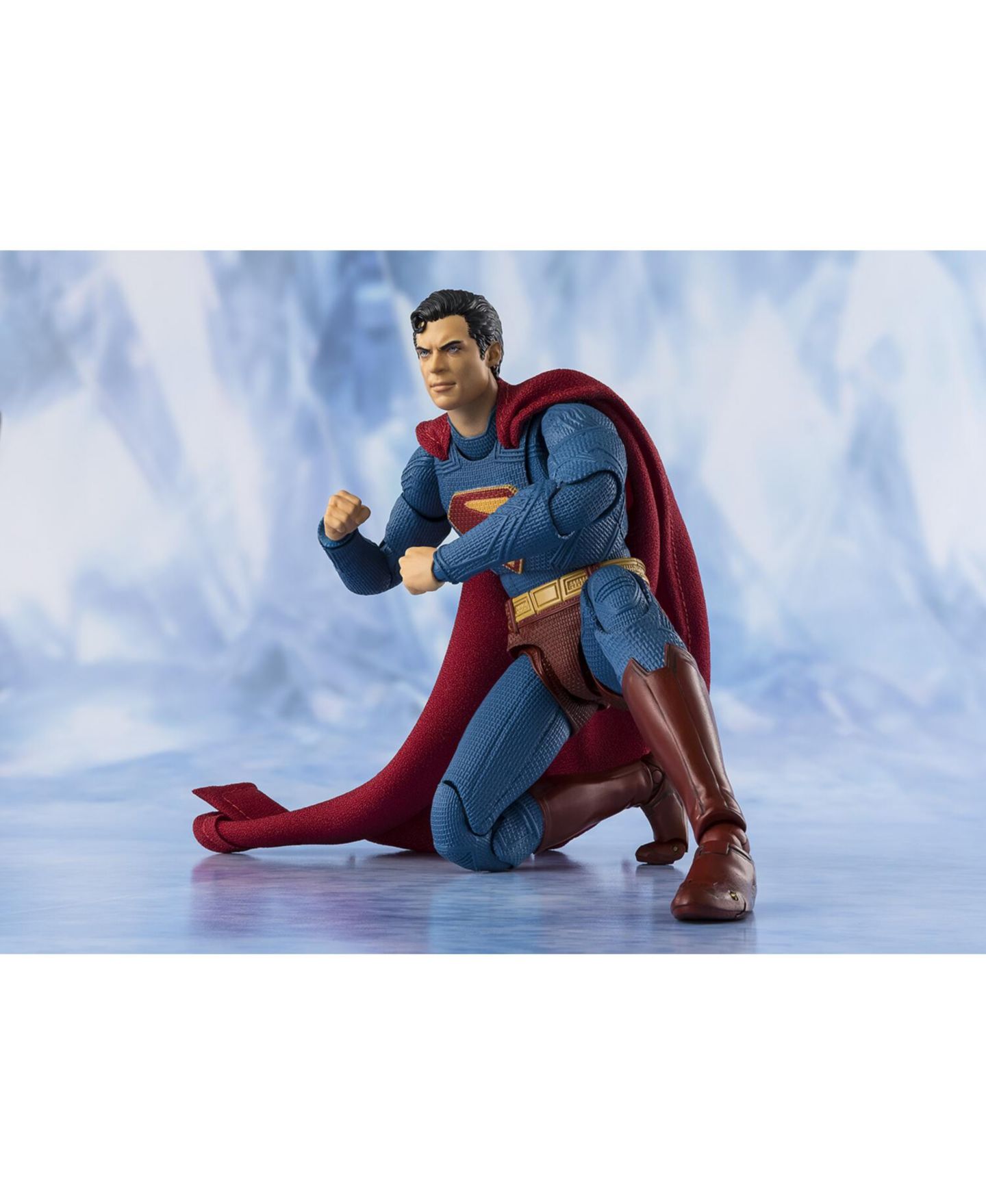 Фигурка Bandai Tamashii Nations Superman S.H.Figuarts 2.15" Action Figure, 14 Years & Up — фото 3
