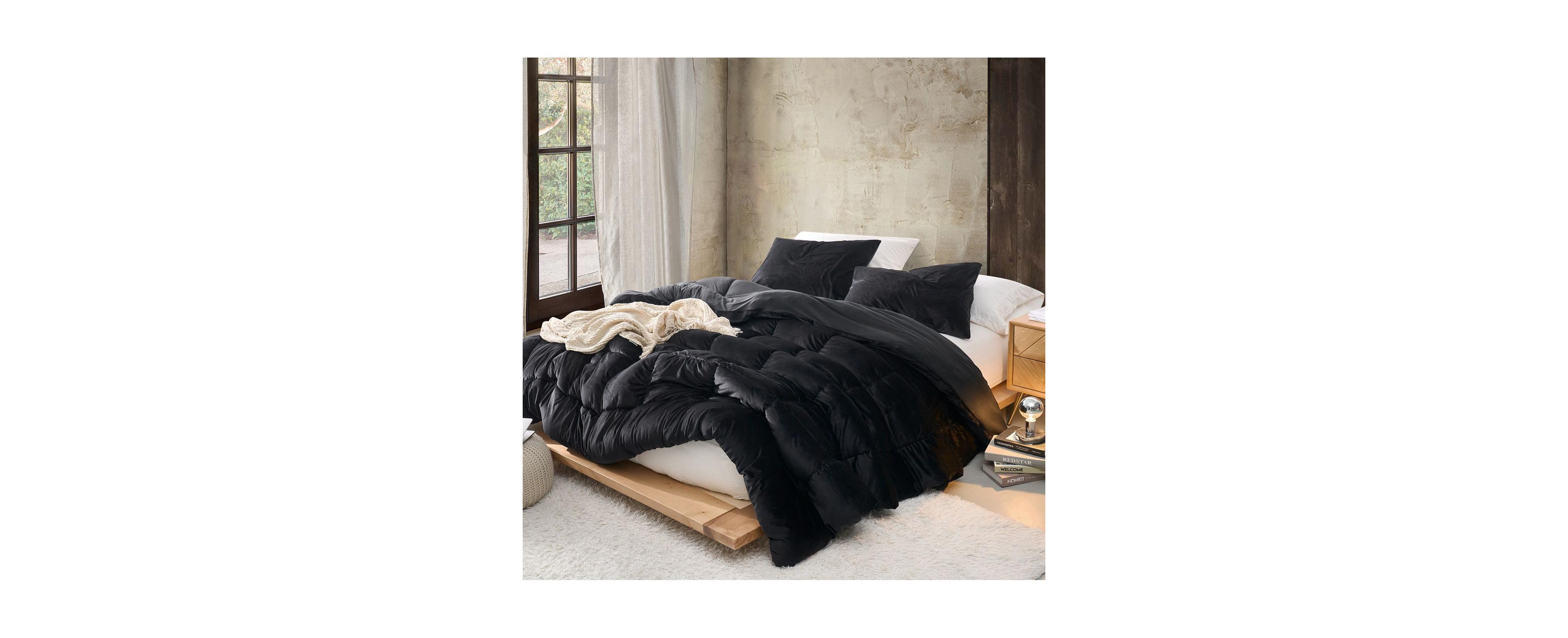 Coma Inducer Fabric Fetish Alaksan King Comforter