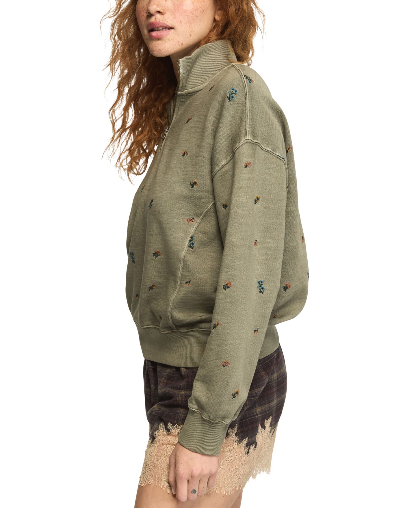 Женский пуловер-свитшот Lucky Brand с вышивкой, воротник-стойка, молния до середины груди, цвет: Пыльный оливковый — фото 3