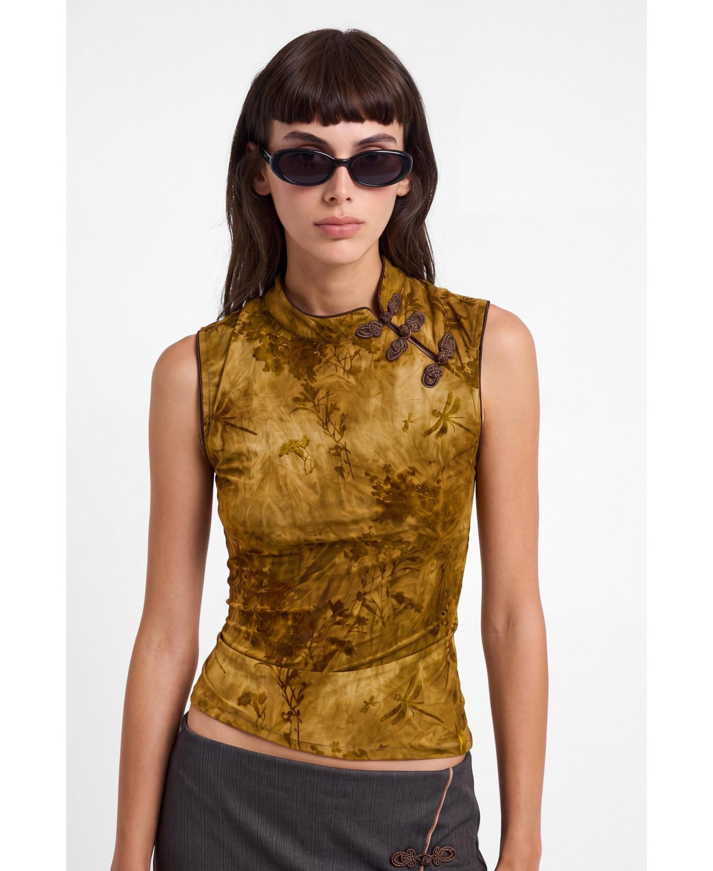 Женский топ Desigual Floral-Print Sleeveless Crop, цвет: Коричневый — фото 1