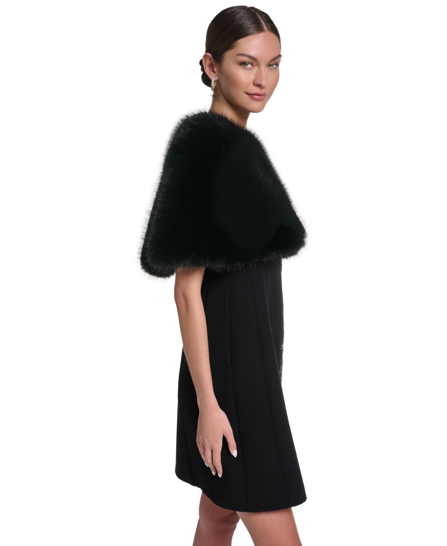 Женская куртка Halston Cropped Faux Fur Capelet, цвет: Чёрный — фото 3