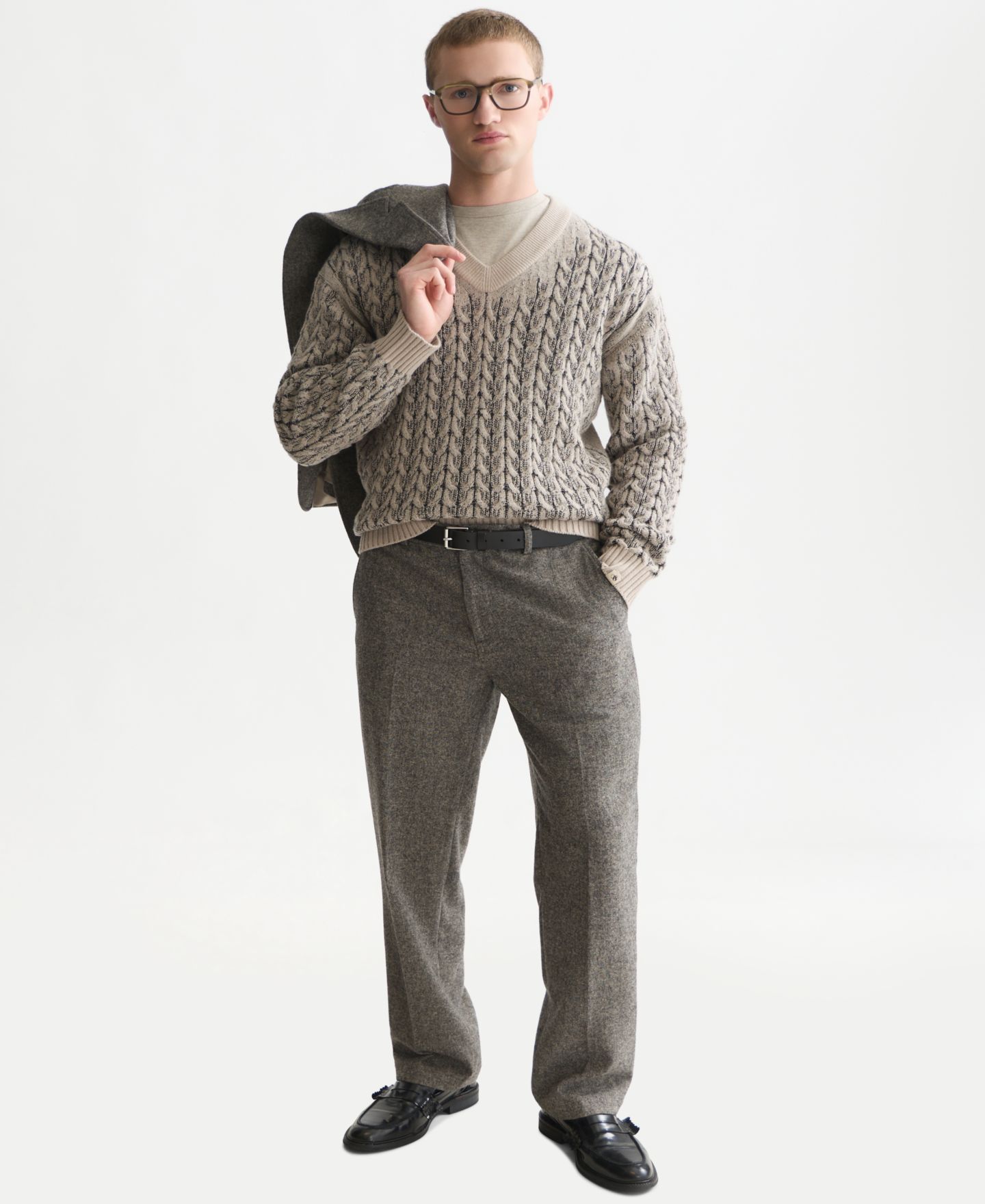Мужской пуловер Scotch & Soda косой вязки с V-образным вырезом из смеси шерсти, цвет: Чистый меланжевый — фото 2
