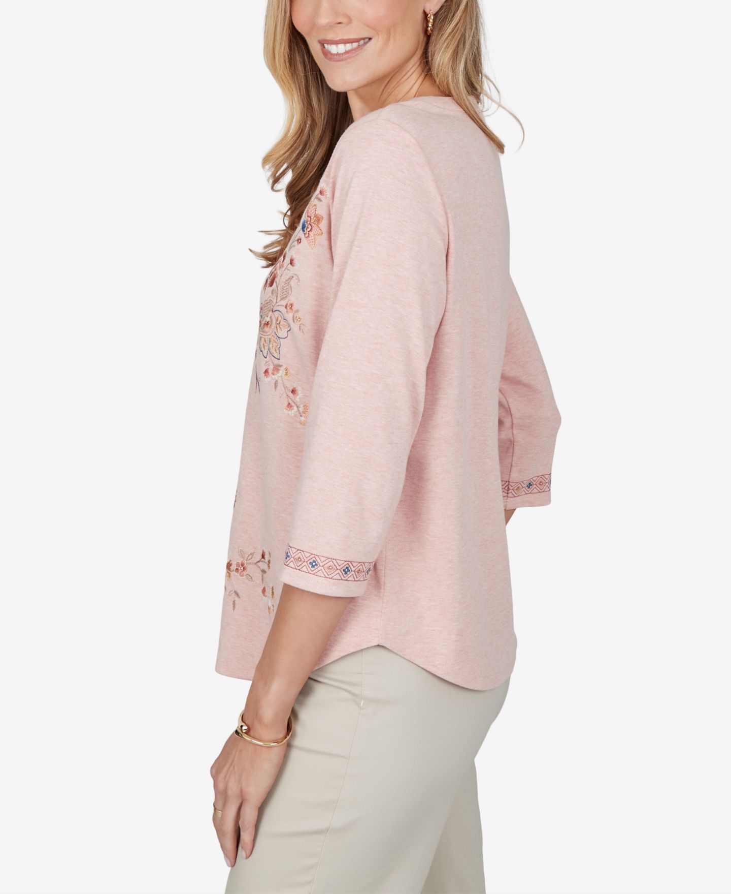 Женская блузка Alfred Dunner Petite 3/4-Sleeve Floral-Embroidered Henley, цвет: Абрикосовый — фото 3