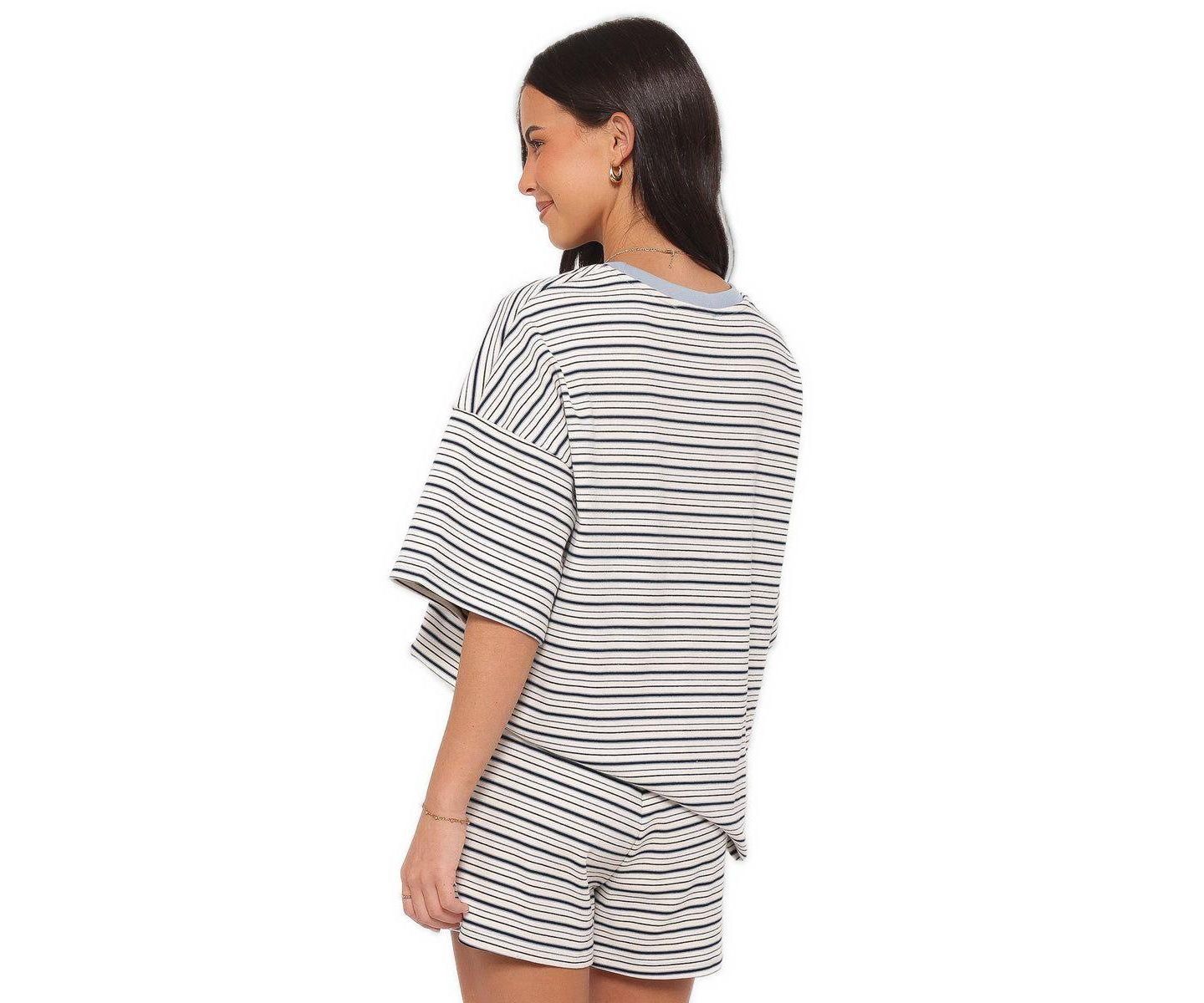 Женский комплект Petal and Pup Hellen Stripe Oversized Top and Shorts, 2-Piece Set, цвет: Синий / Кремовый полосатый — фото 3