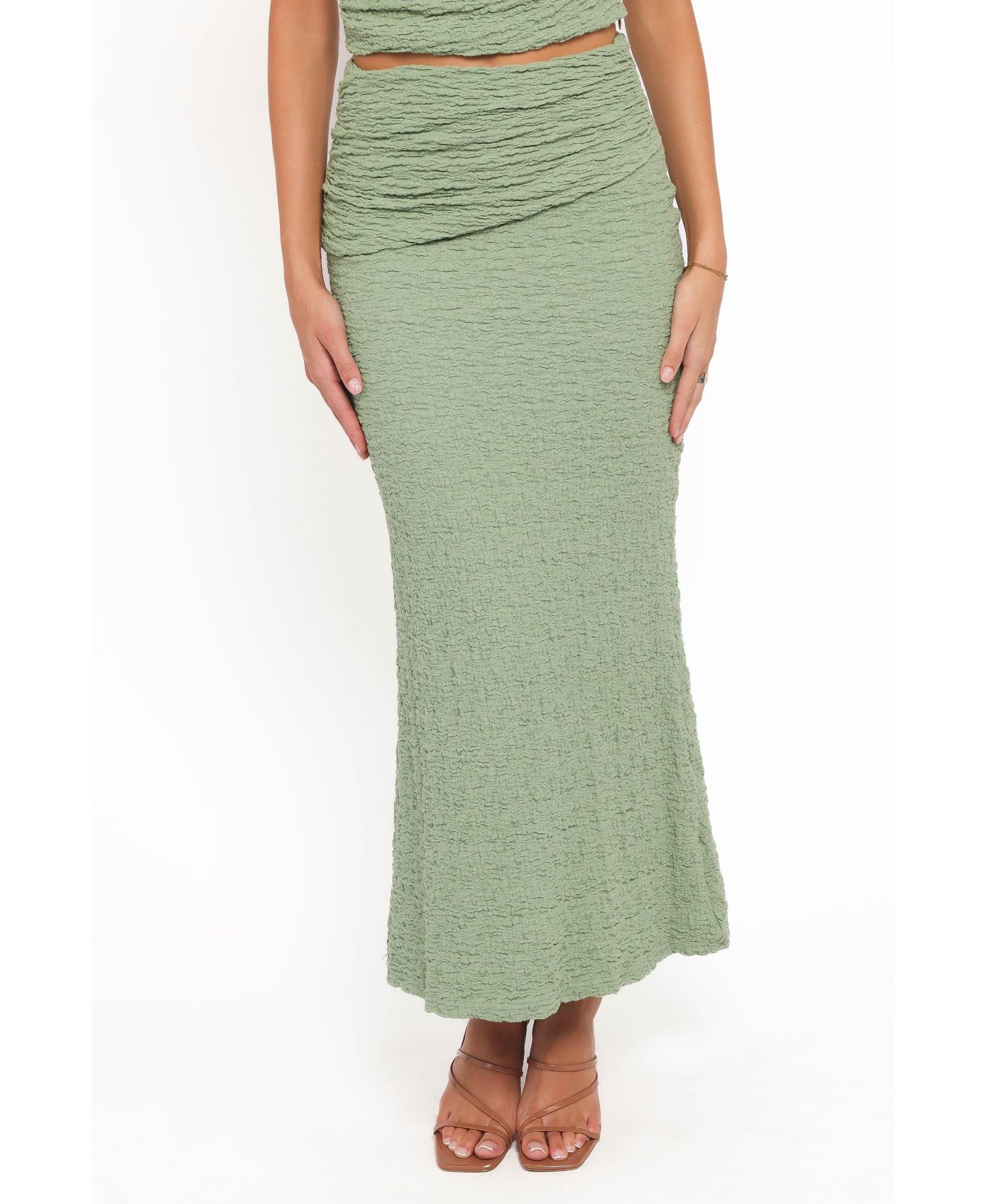 Женский комплект Petal and Pup Vesper Off-the-Shoulder Asymmetrical Maxi Top and Skirt, 2-Piece Set, цвет: Шалфейный — фото 6