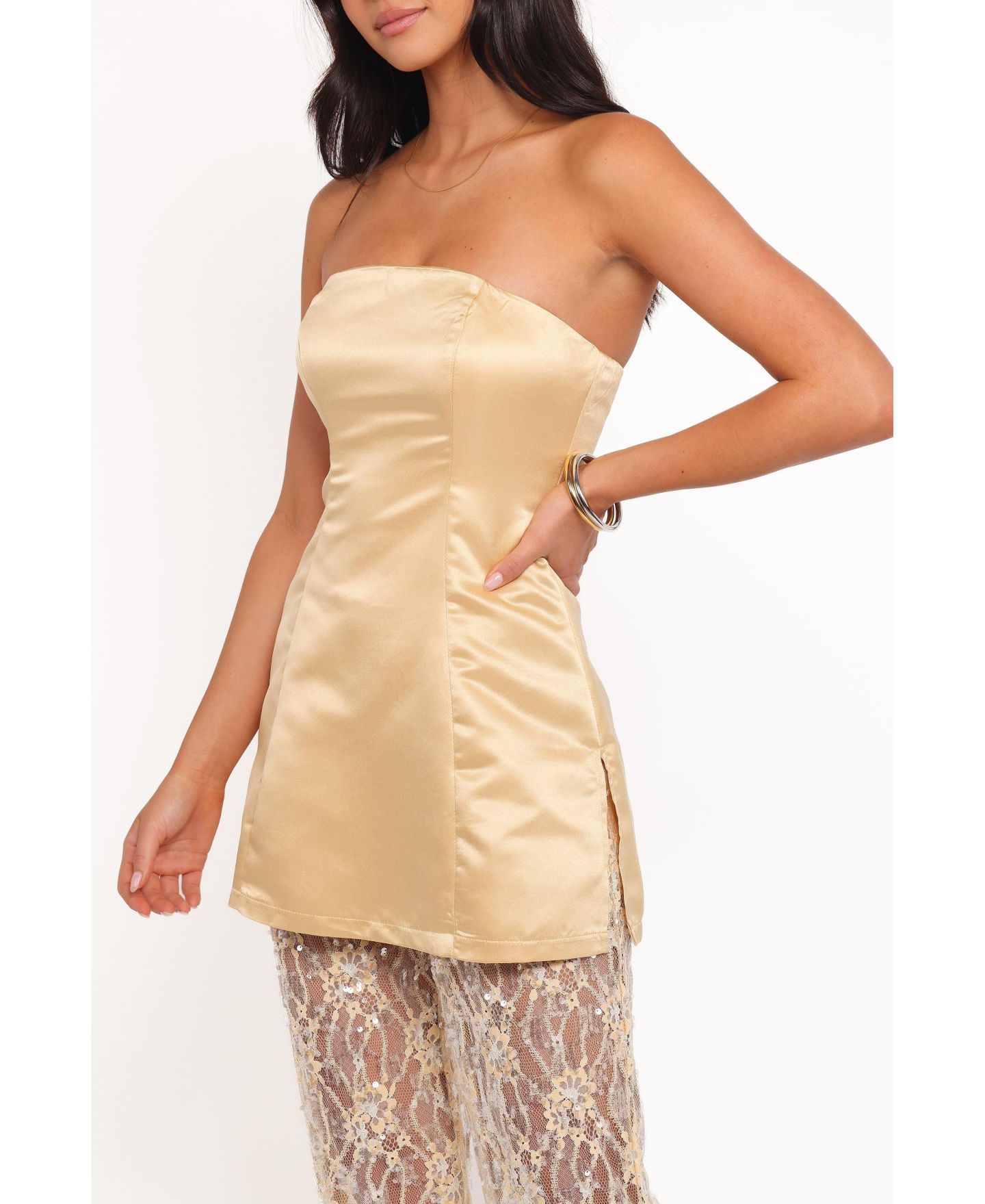 Женский комбинезон Petal and Pup Oxley Strapless Wide-Leg Satin Jumpsuit, цвет: Манговый — фото 3