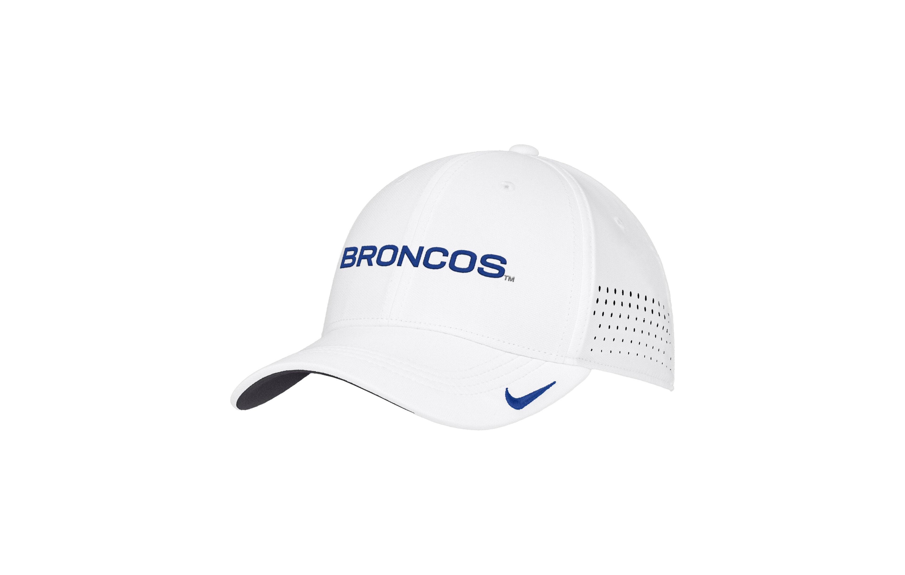 Nike Men's White Boise State Broncos 2026 On-Field Aero Bill Swoosh Flex Dri-fit Hat