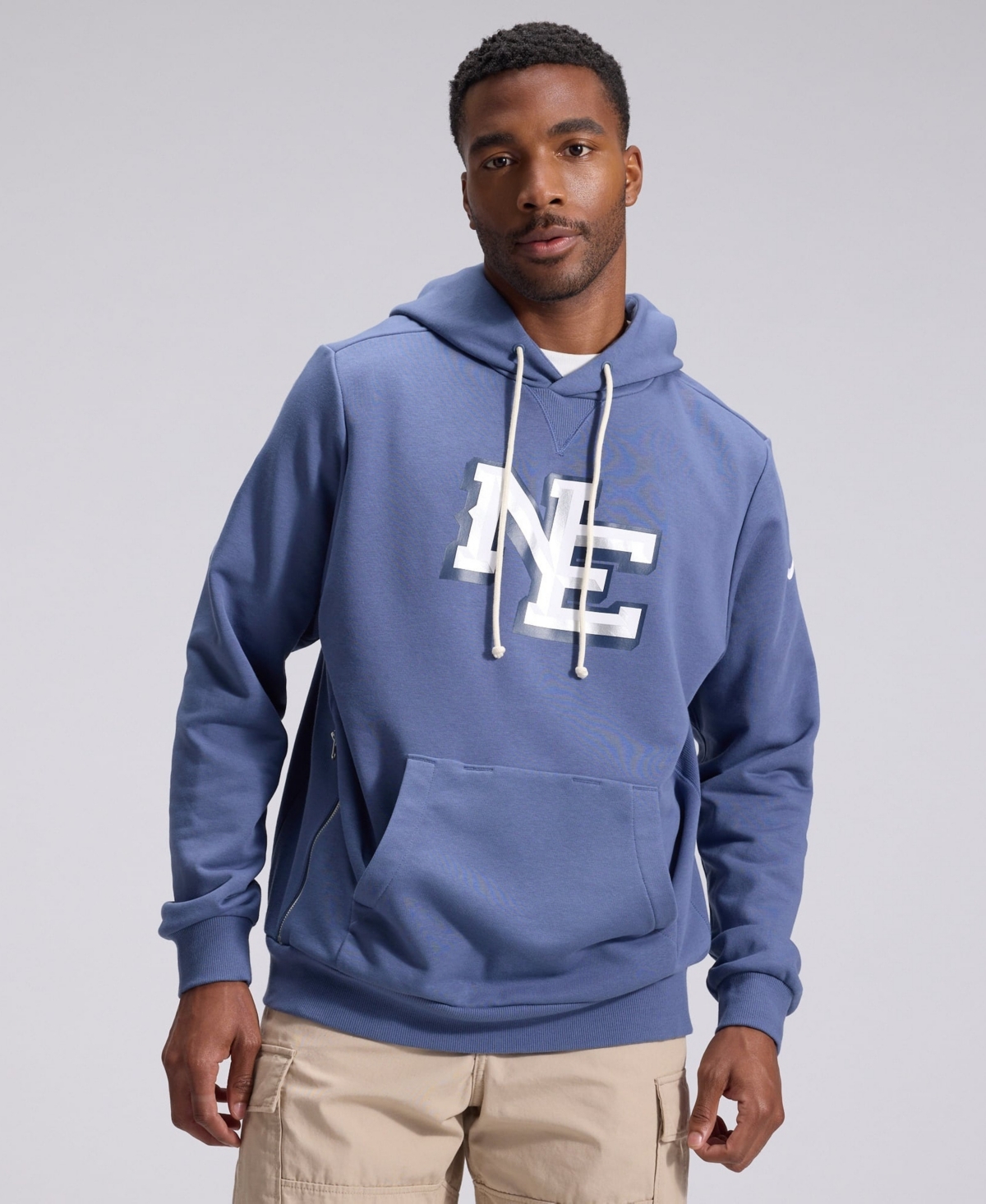 Nike Men's Blue New England Patriots Rivalries Collection Standard Issue Sideline Pullover Hoodie