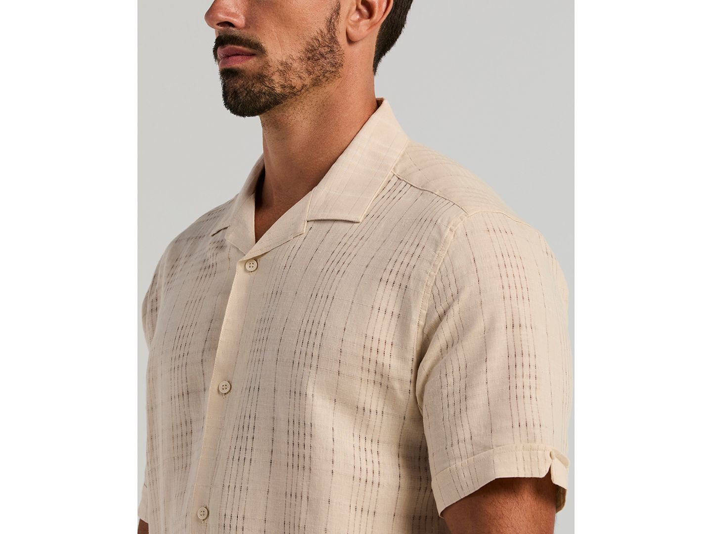 Мужская рубашка Cubavera Linen-Blend Camp-Collar Short-Sleeve Classic-Fit, цвет: Rainy Day — фото 3