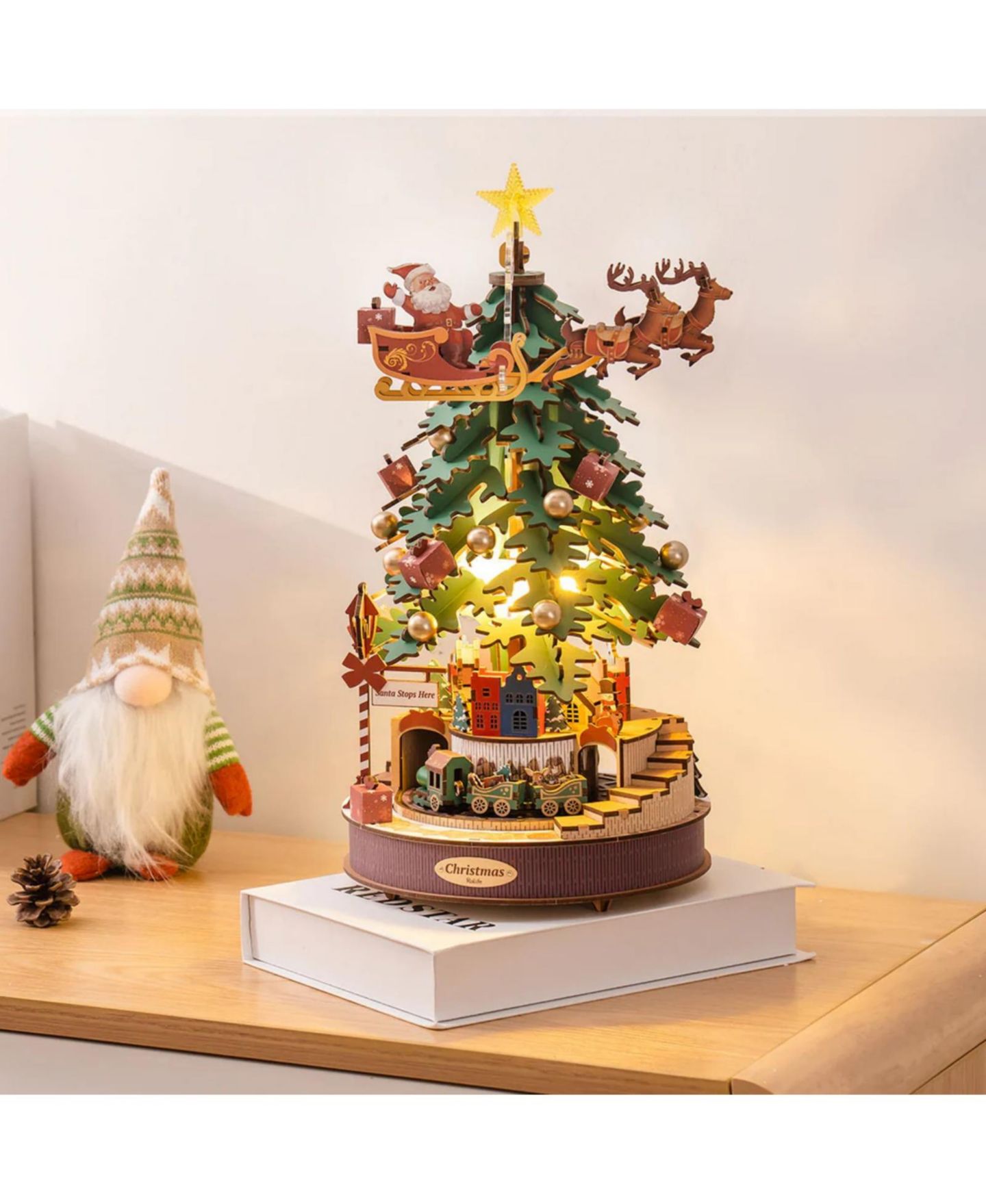 Детский конструктор Robotime Christmas Music Dreamer 319-Piece 3D Wooden Puzzle Building Set, Ages 14+ — фото 2