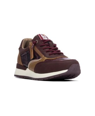 Women's Refresh Collection Slip-Resistant Round-Toe Sneakers