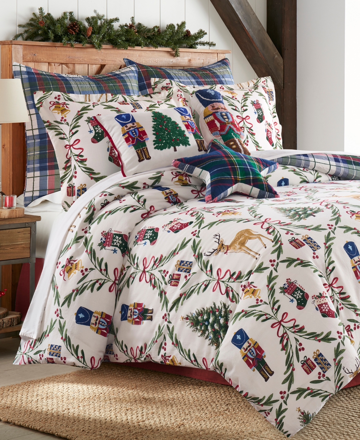 Levtex Home Festive Nutcrackers Reversible 2-Piece Comforter Set, Twin/Twin Xl