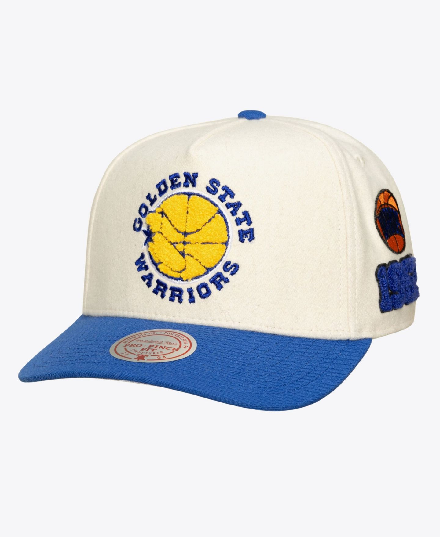 Кепка Mitchell & Ness Cream Golden State Warriors Cream Team Pro Adjustable Hat — фото 2