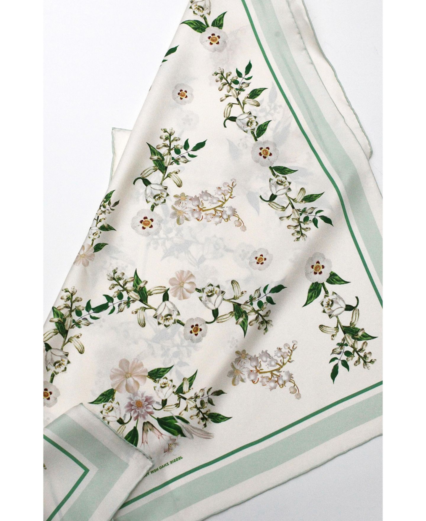Женский шарф Jessie Zhao New York Lily Garden Double-Sided Silk Floral, цвет: Слоновая кость — фото 6