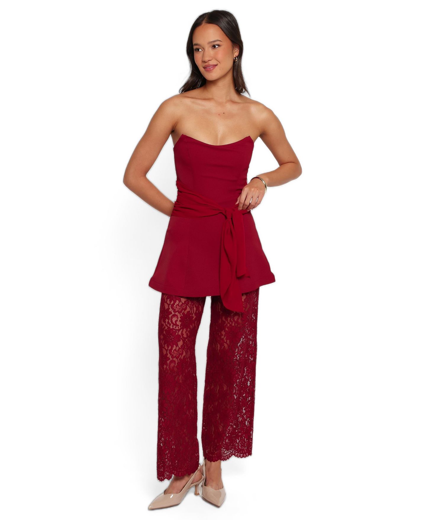 Женский комбинезон Petal and Pup Athena Strapless Lace Wide-Leg Jumpsuit, цвет: Сангрия красный — фото 1