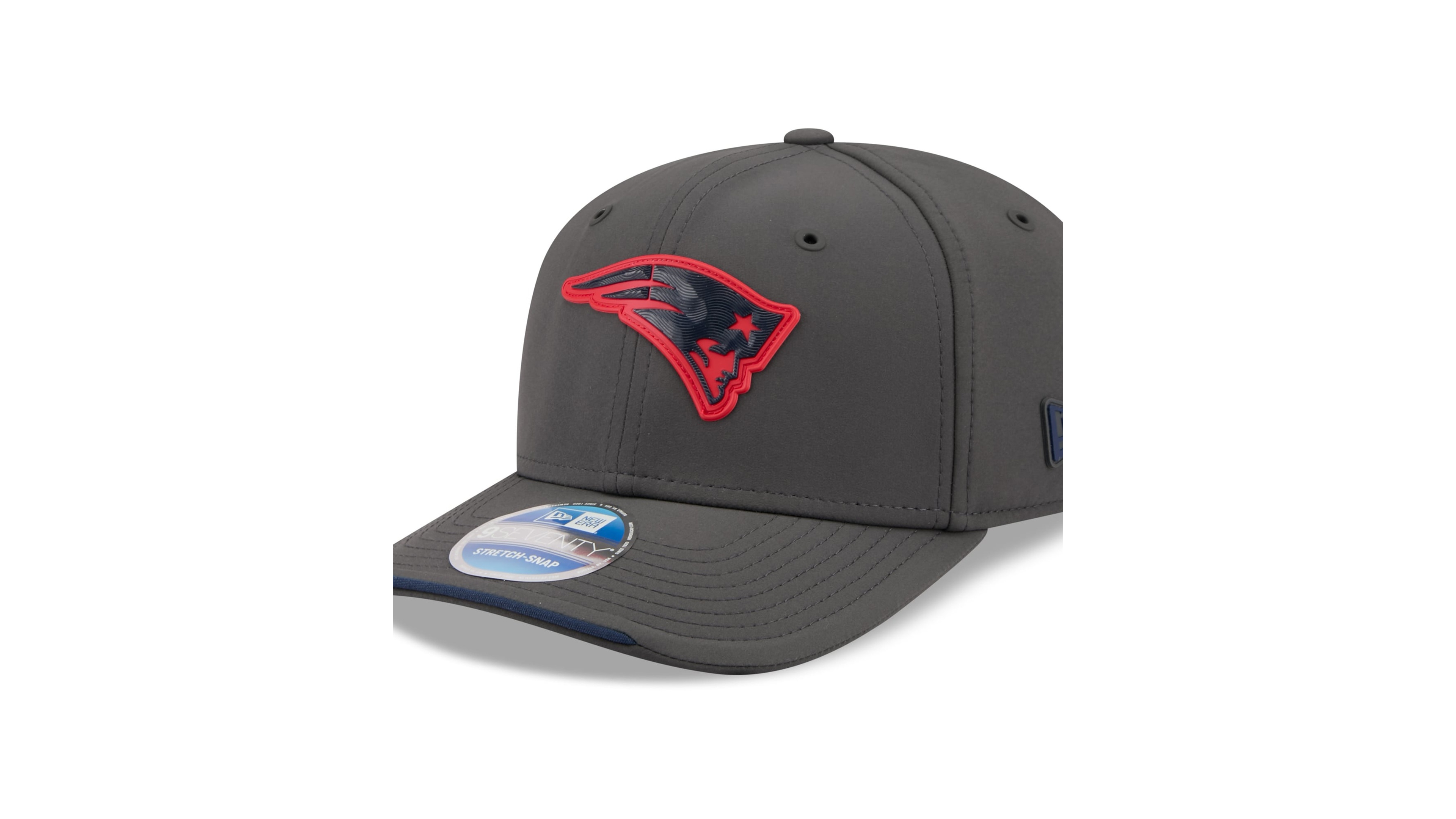 New Era Men's Charcoal New England Patriots 2026 Sideline Cold Weather 9SEVENTY Adjustable Hat