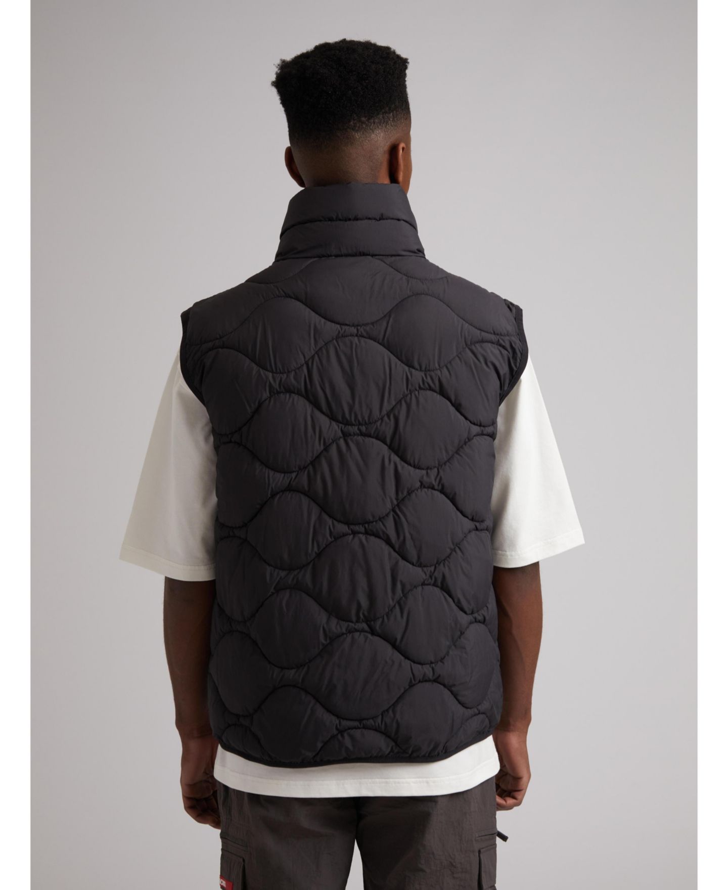Мужской жилет JACK1T ORB1T High Neck Sleeveless Puffer, цвет: Чёрный — фото 3