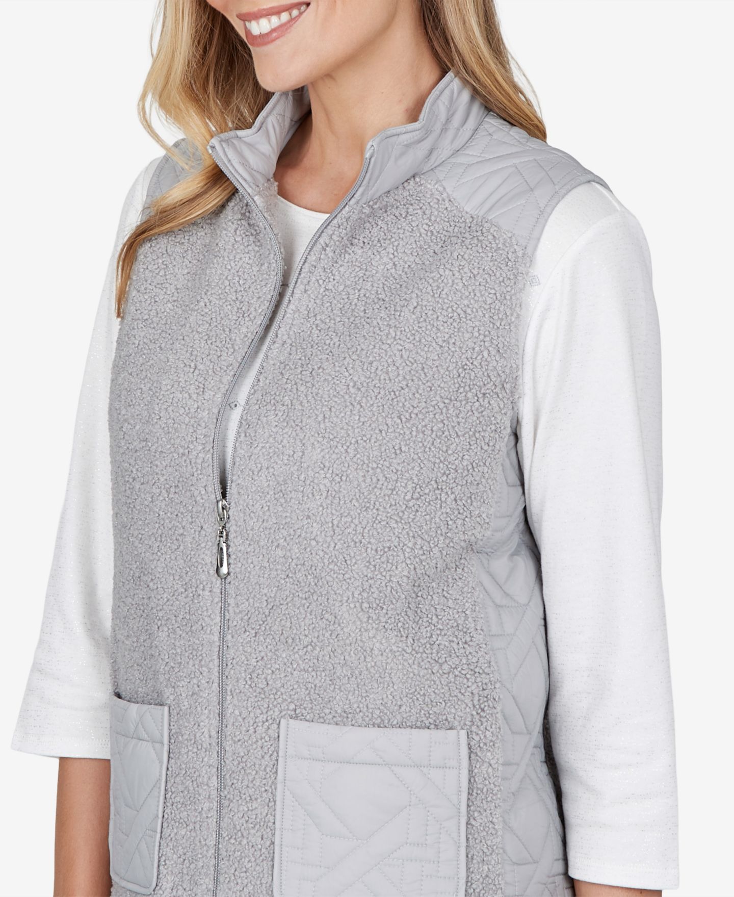 Женский жилет Alfred Dunner Petite Quilted Fleece Zipper, цвет: Серый — фото 4
