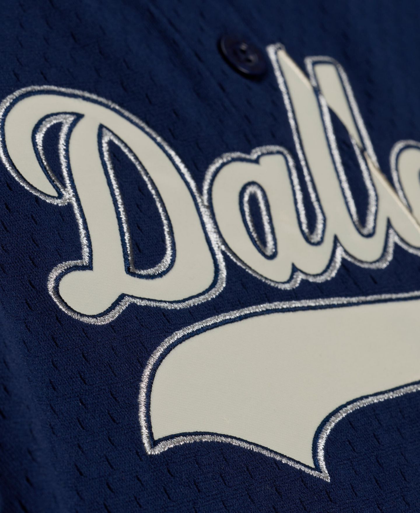 Женский топ Mitchell & Ness Navy Dallas Cowboys Retro Roots Baseball Jersey — фото 5