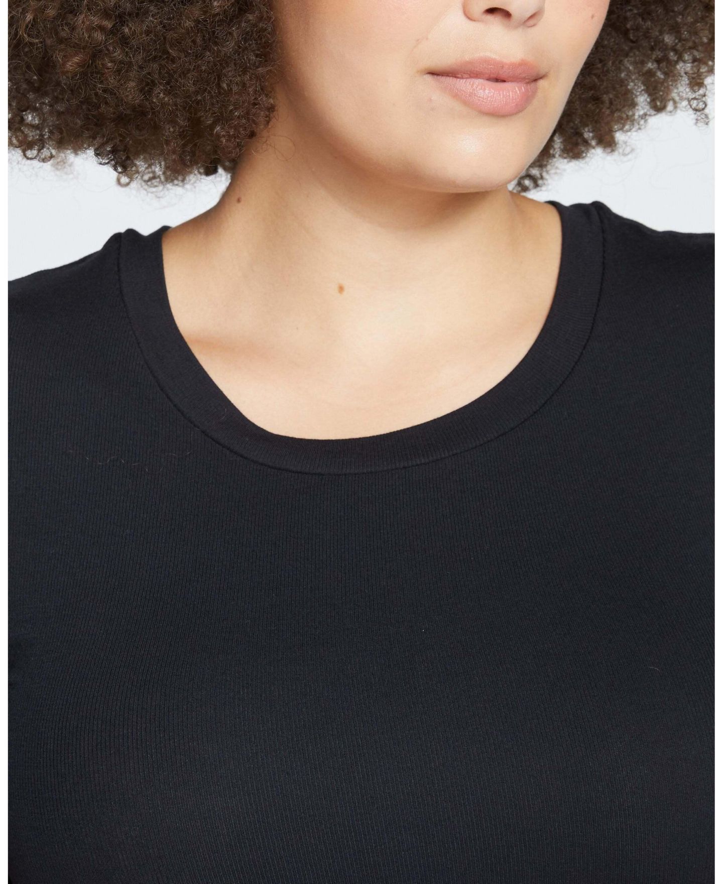 Женская футболка Universal Standard Plus Size Foundation Short-Sleeve Crew Neck, цвет: Чёрный — фото 4
