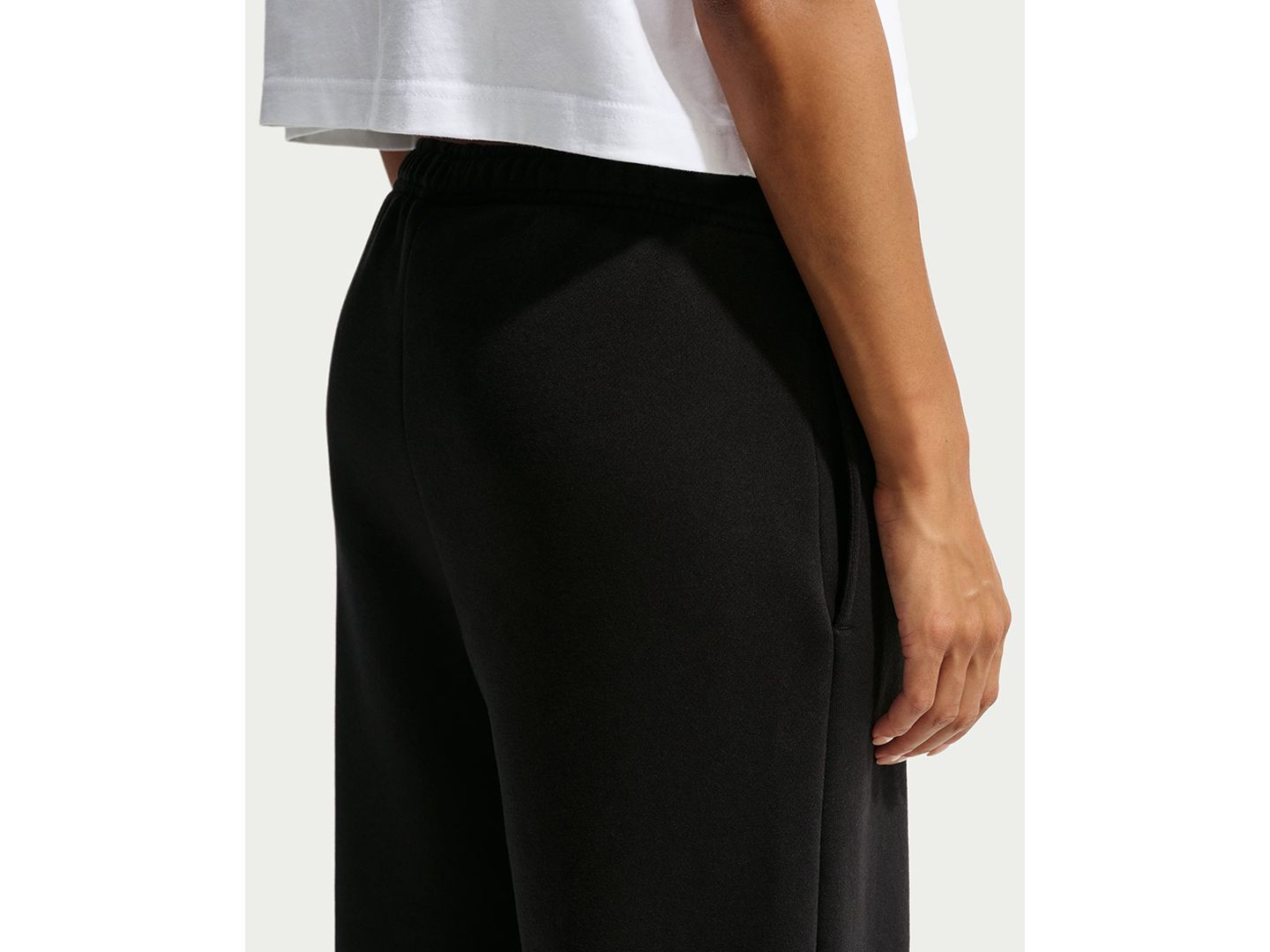 Женские брюки Nike Studio Fleece Mid-Rise Wide-Leg, цвет: Чёрный — фото 4