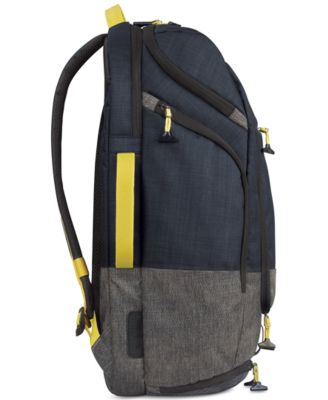 solo velocity 17.3 backpack