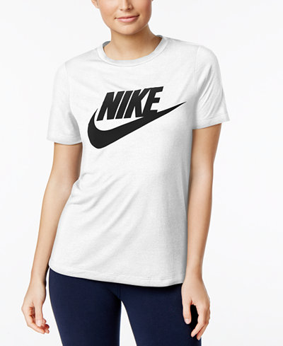 Nike Sportswear Essential Logo T-Shirt