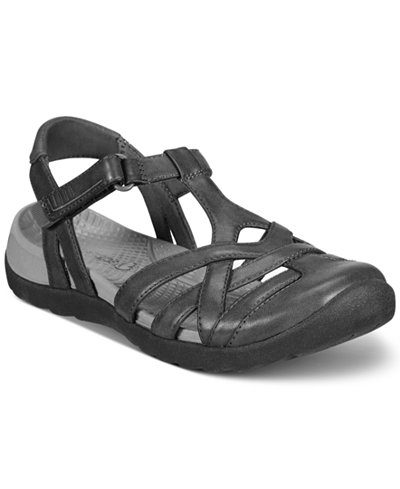 Bare Traps Fayda Outdoor Sandals