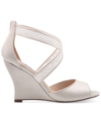 nina elyana strappy wedge sandal