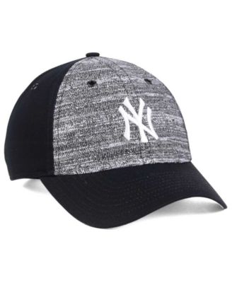 Nike New York Yankees New Day Easy Adjustable Cap