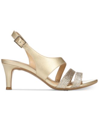 naturalizer taimi black