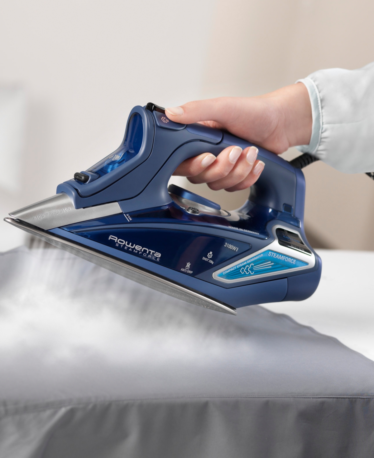 UPC 014501163249 product image for Rowenta DW9280 SteamForce Steam Iron | upcitemdb.com