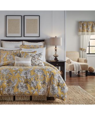 Croscill - Kassandra King Comforter Set