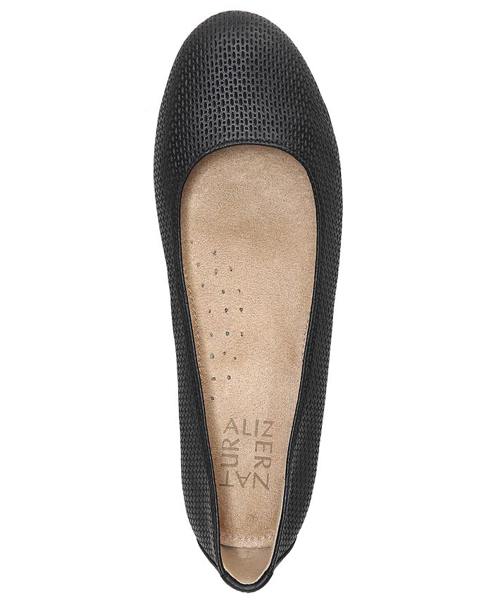 naturalizer hunter flats