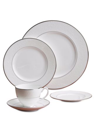 Waterford - "Baron's Court" 5-Piece Place Setting