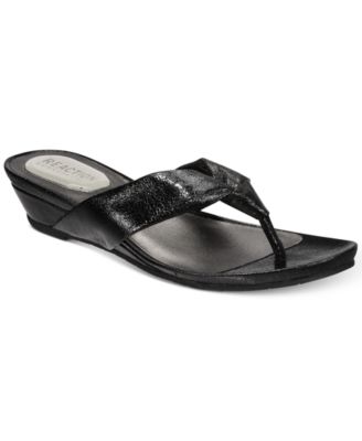 kenneth cole reaction women's flip flops