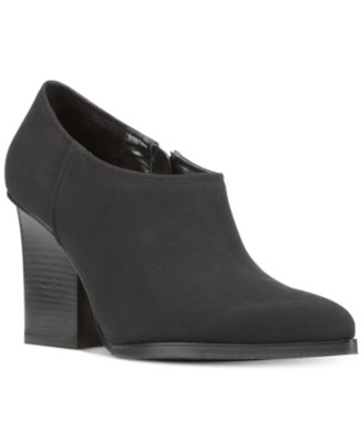 donald pliner womens