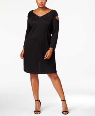 Love Scarlett - Plus Size Cold-Shoulder Dress
