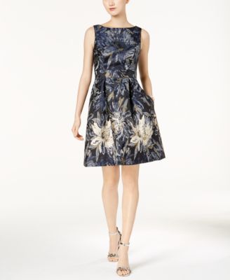 Jessica Howard - Metallic Floral Brocade Fit & Flare Dress