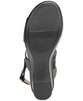 naturalizer valerie wedge sandal