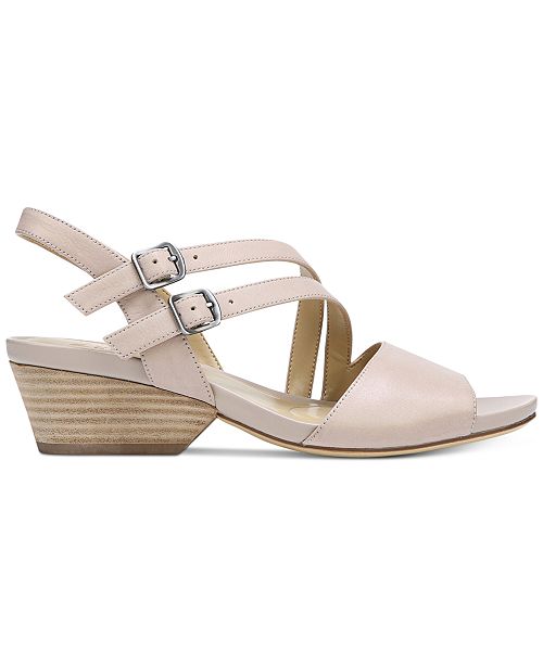 naturalizer gigi sandals