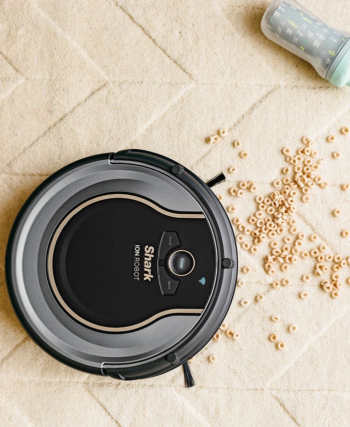 Shark RV750 ION ROBOT™ 750 WiFi Vacuum Macy