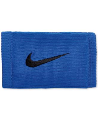 Nike - Reveal Wrist Band